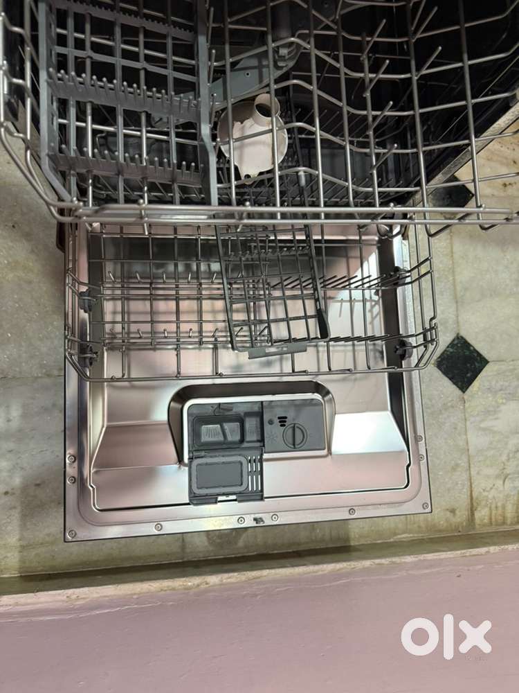 Brand new Single time used Dishwasher for sale