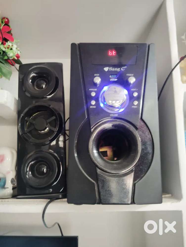 Sang C Home Theatre with 5.1 sub uper + 5 speakers
