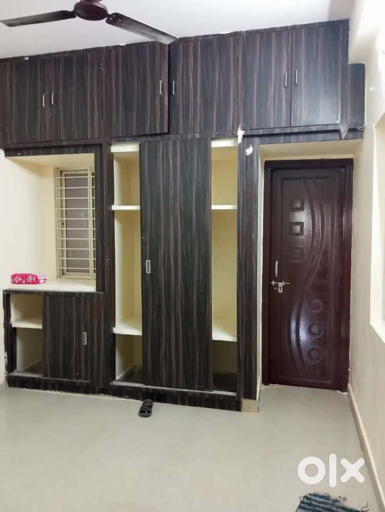 2BHK SEMI FURNISHED FLAT FOR RENT CAR AND BIKE PARKING OPP TO ST ANN'S