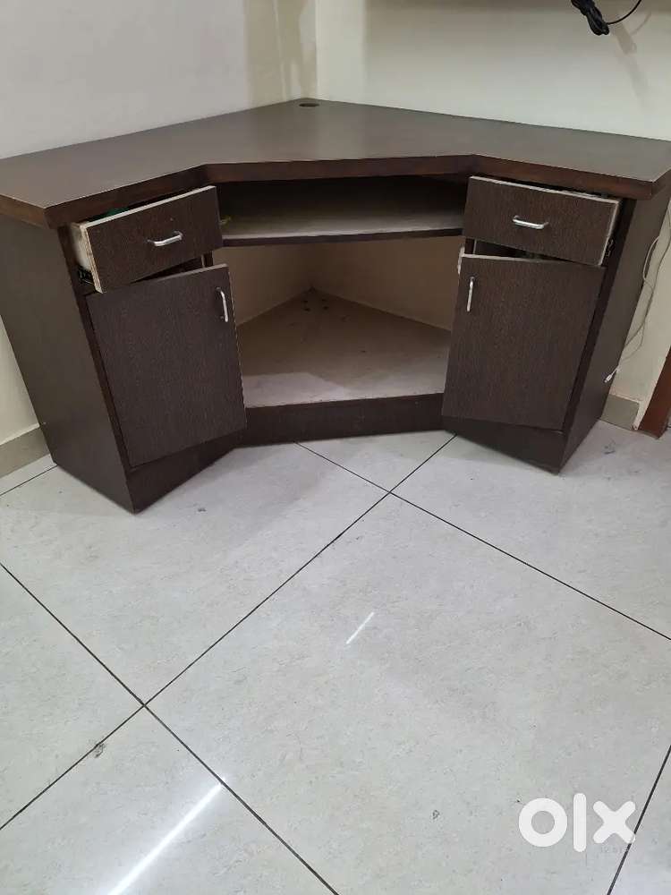 Computer cabinet