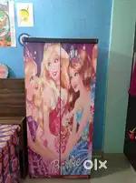 Wardrobe with barbi print