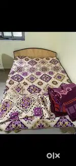 Wooden 4*6 bed with storage