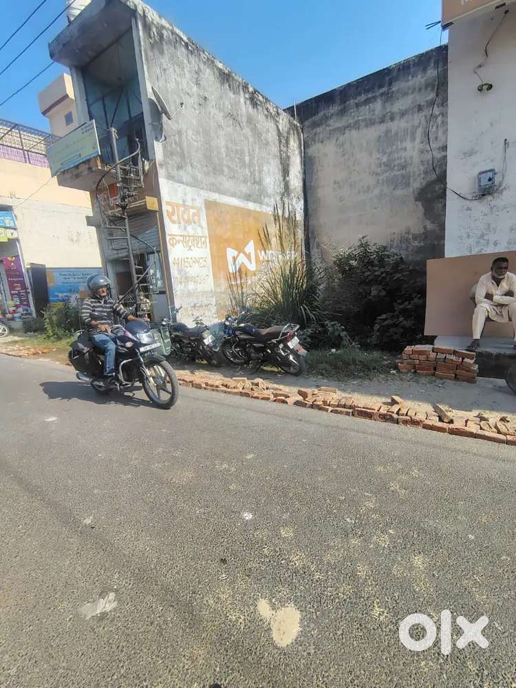 2 shop land for sale