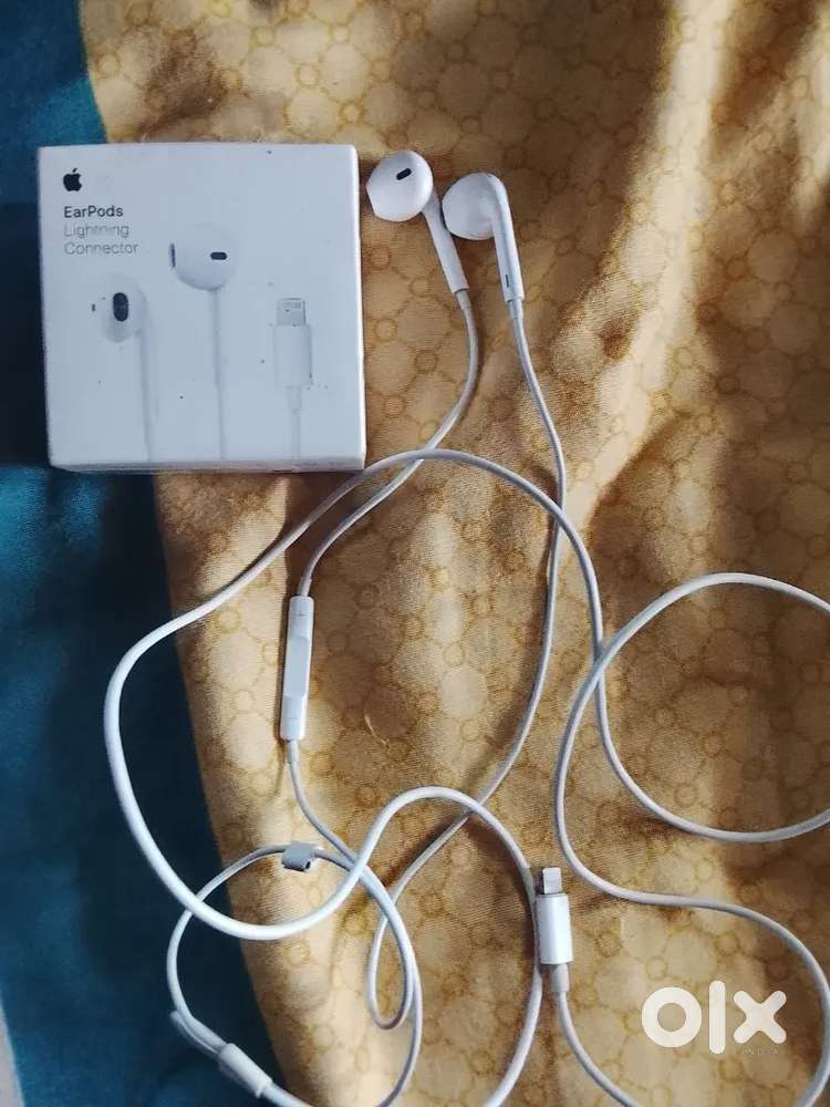 Apple wired earpods