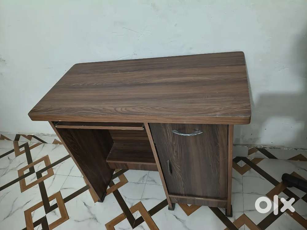 Computer Table For Home and Office in High Quality