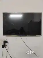 Brand new TV SONY BRAVIA KD-32W830 ( 32 inches), only two years old