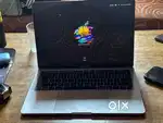 MacBook pro 13inch 2017, four thunderbolt ports