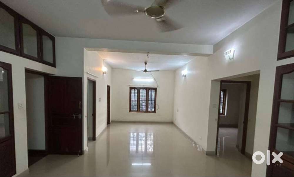 ELEGANT 2 BHK PLUS STUDY ROOM FOR RENT NEAR AMBALAMUKKU