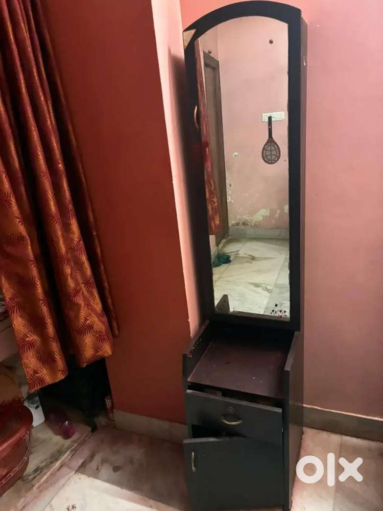 Dressing Table PLYWOOD