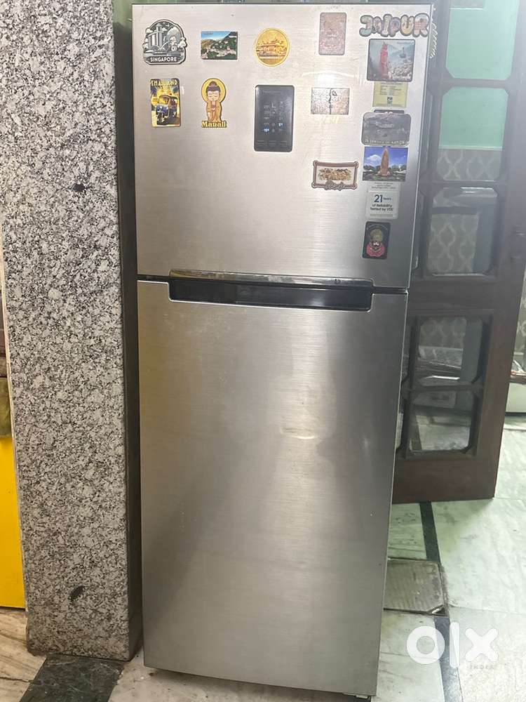Samsung Frost-Free Fridge – 324L, Grey, Excellent Condition!
