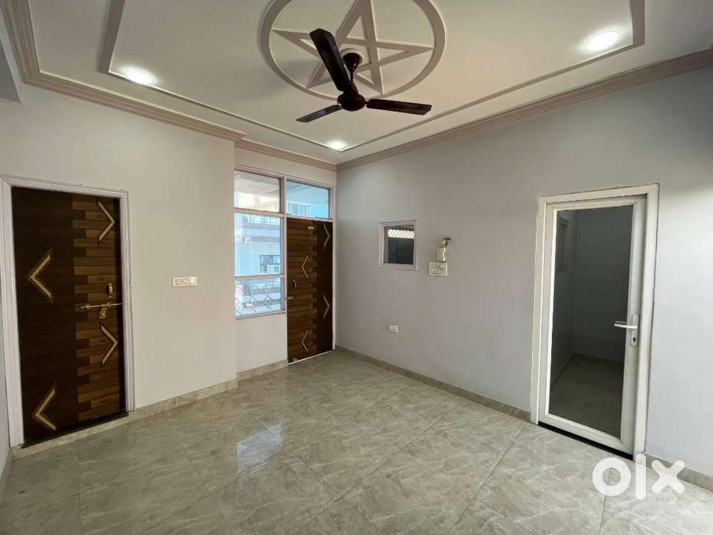 1RK on 3rd floor with kitchen and bathroom.