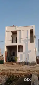 Independent house in 107 gaj ready to move on Hapur road