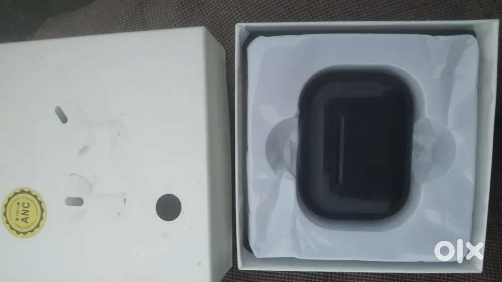 Air buds asnew