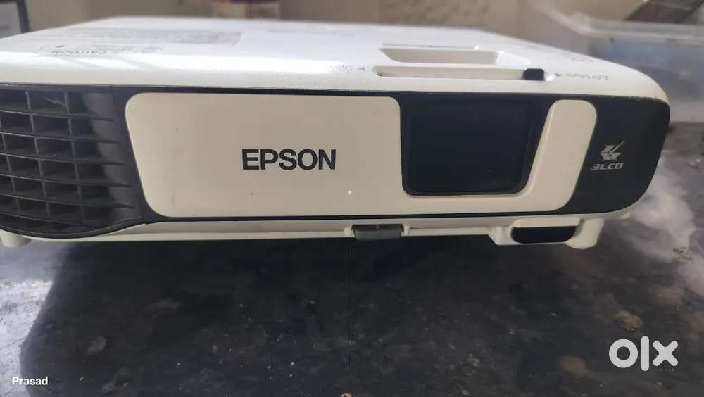 Epson EB-S41 projector , 1.8years old with hdmi and power cable
