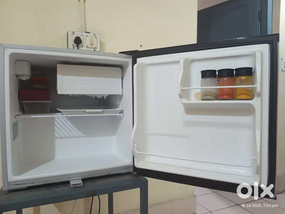 Refrigerator (Fridge)