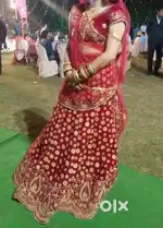 लहंगा बेचना है