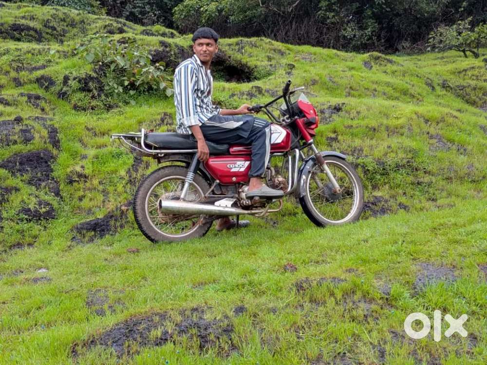 The old piston .Modified bike.  80+ milage