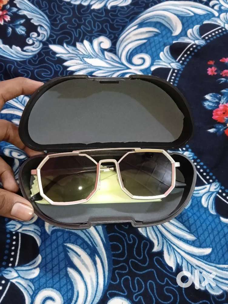 Sun glasses