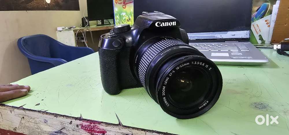 Camera EOS 1300D