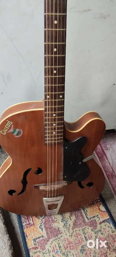Givsom Guitar Urgent sell