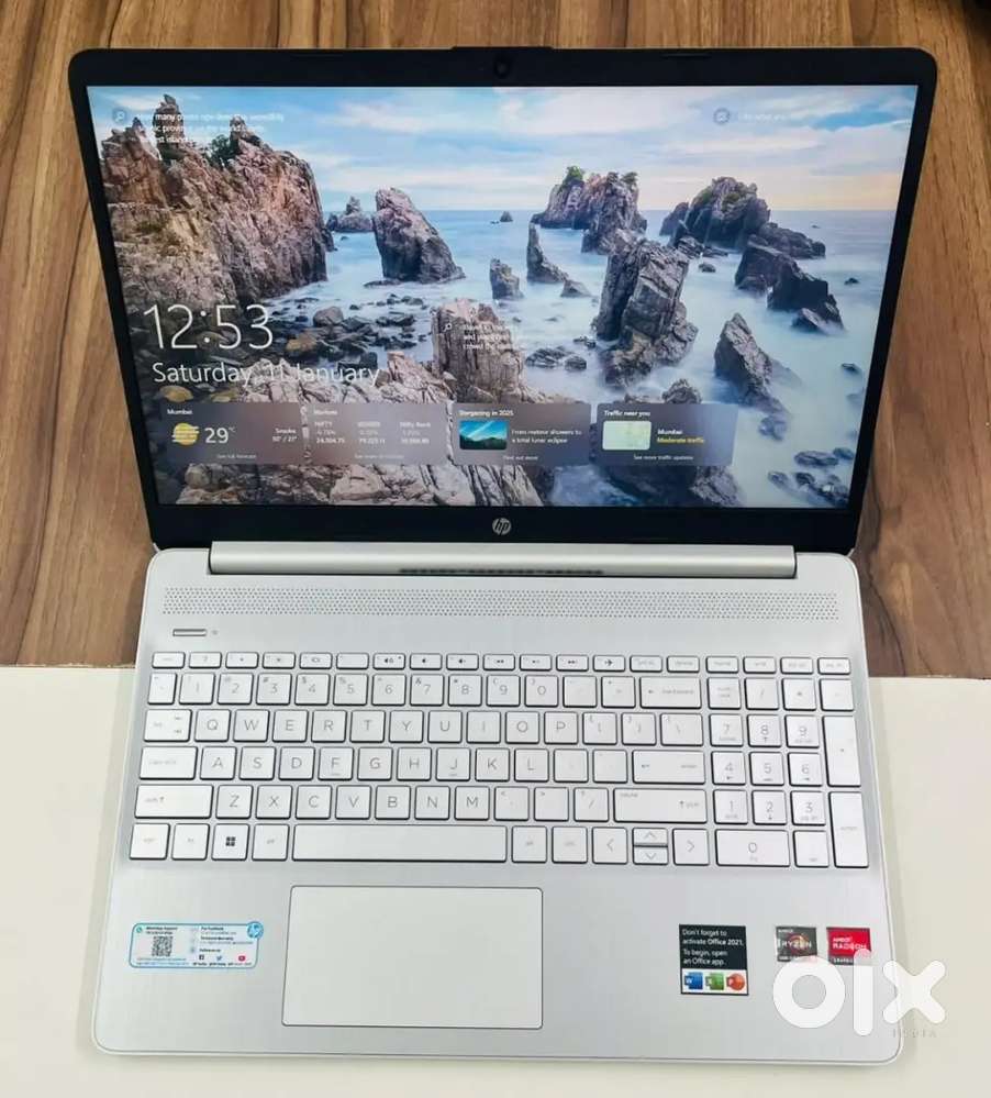 HP 15S - SILVER LAPTOP