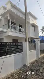 House near അരൂർ എരമല്ലൂർ ജംഗ്ഷന് സമീപം  Nh 500 mtr 3BHK