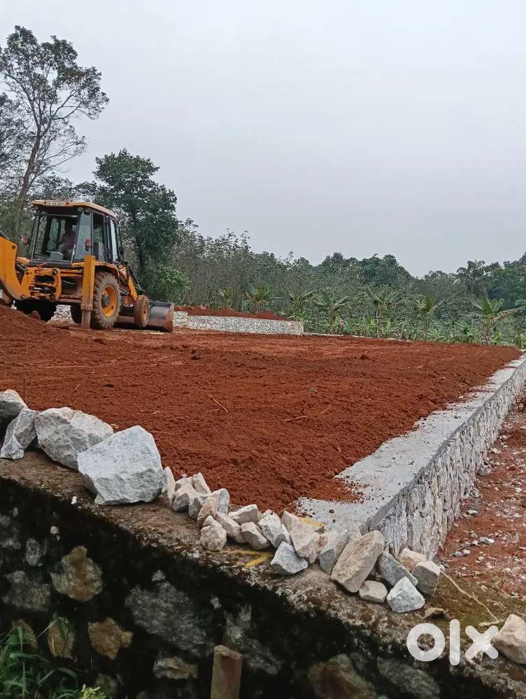 വീട് വയ്ക്കുവാൻ എന്ത് കൊണ്ടും അനുയോജ്യമായ വസ്തു