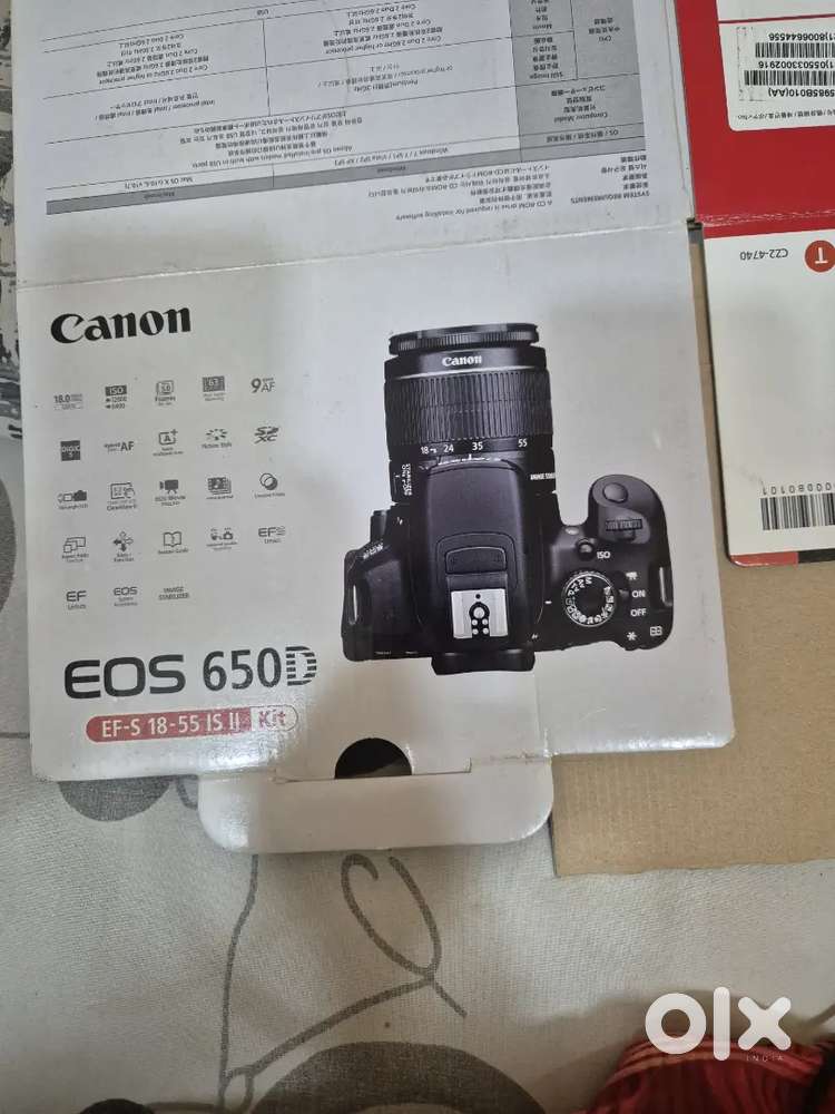Eos 650 D camera new with box