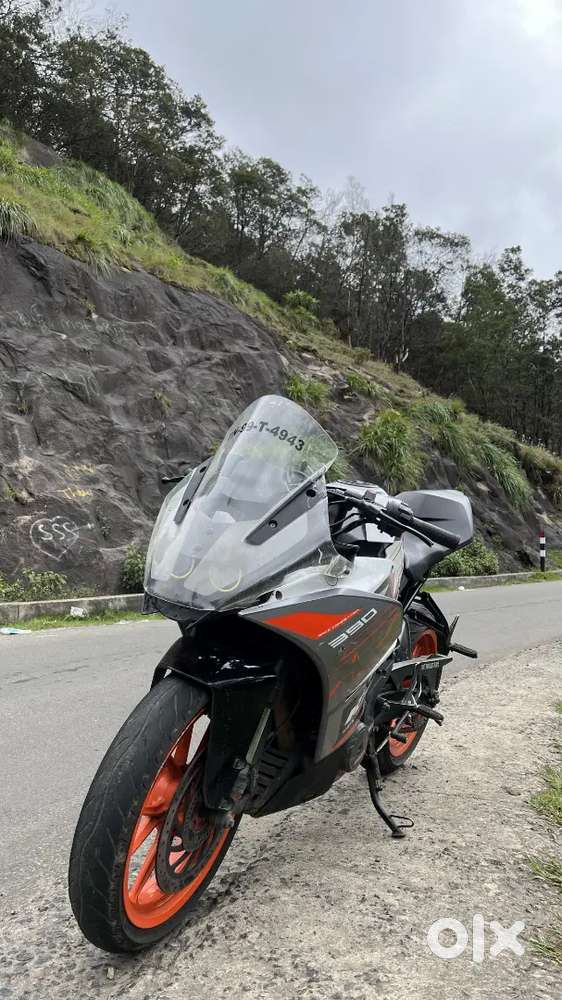 Model 2020 last , stock condition,back new tyre, full gendral serivies