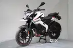 BAJAJ PULSAR 200 NS