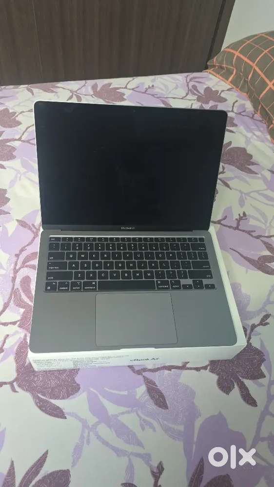 Apple Macbook Air