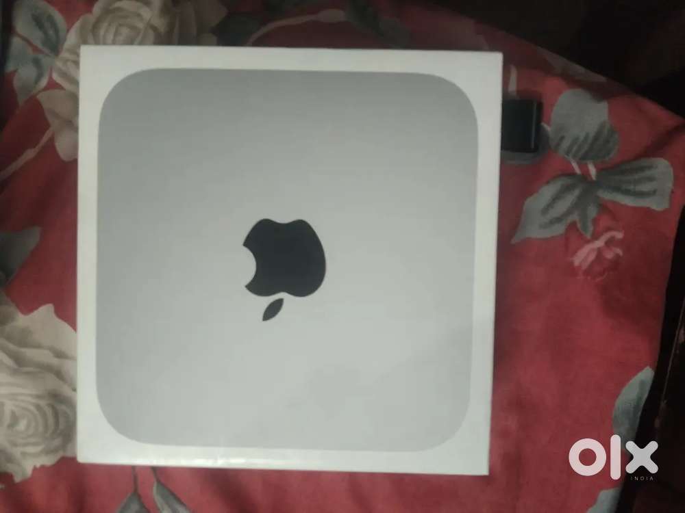 Mac mini M2 Chip with 512 GB ssd