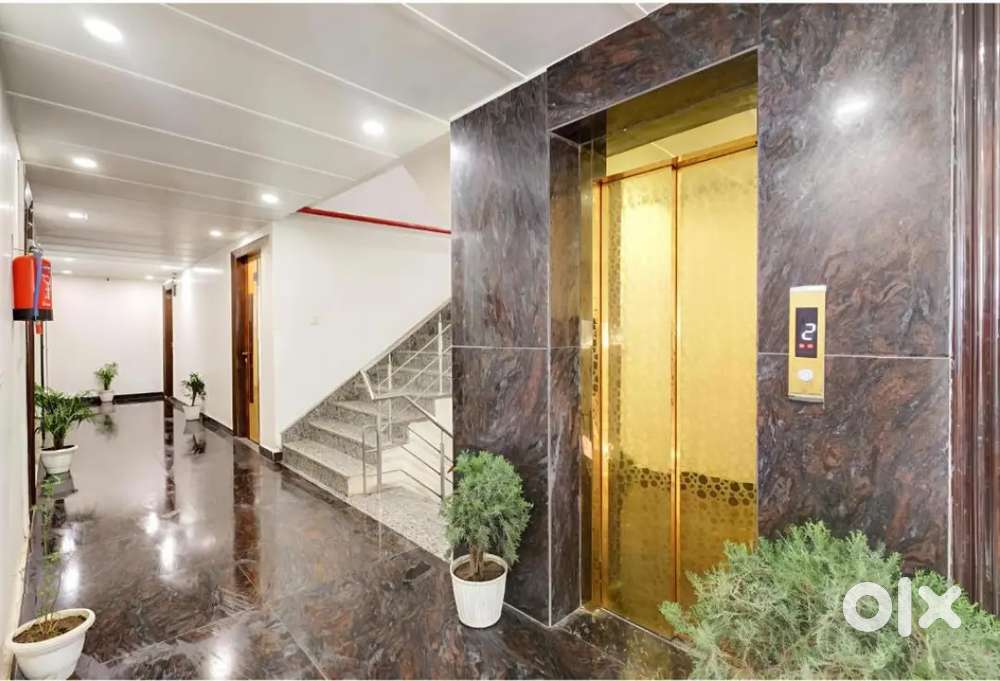 Fully furnished hotel for rent near prayagraj junction 19 rooms 3 lakh