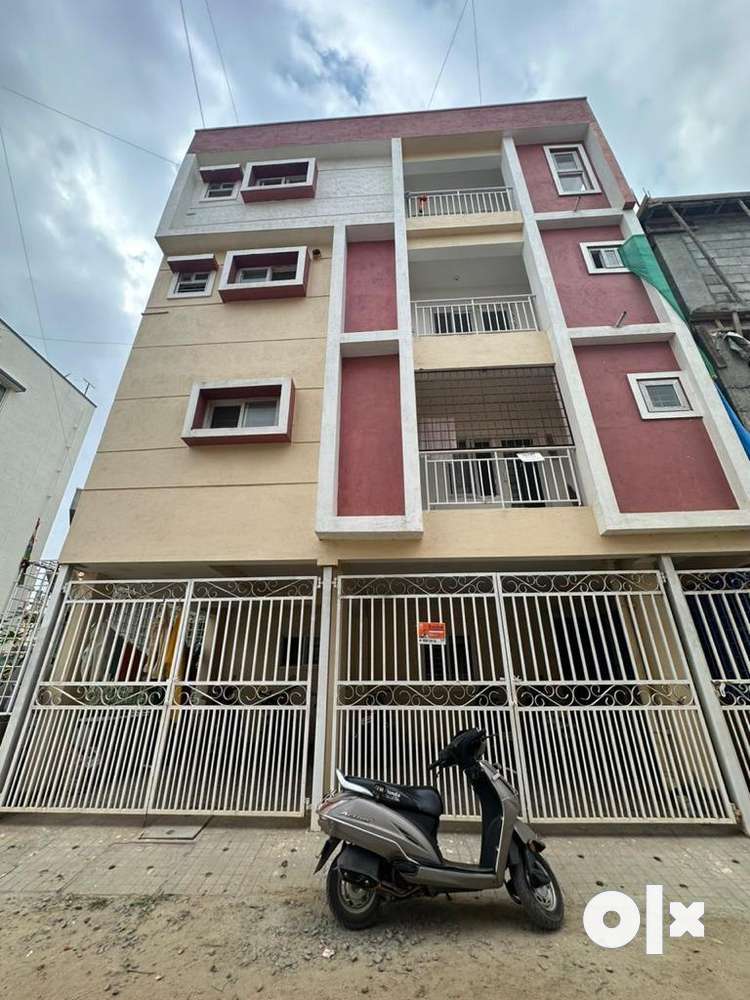 4 Floors Rental Income Building for sale