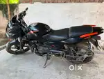 Pulsar 125 split seat with DTS-i engine