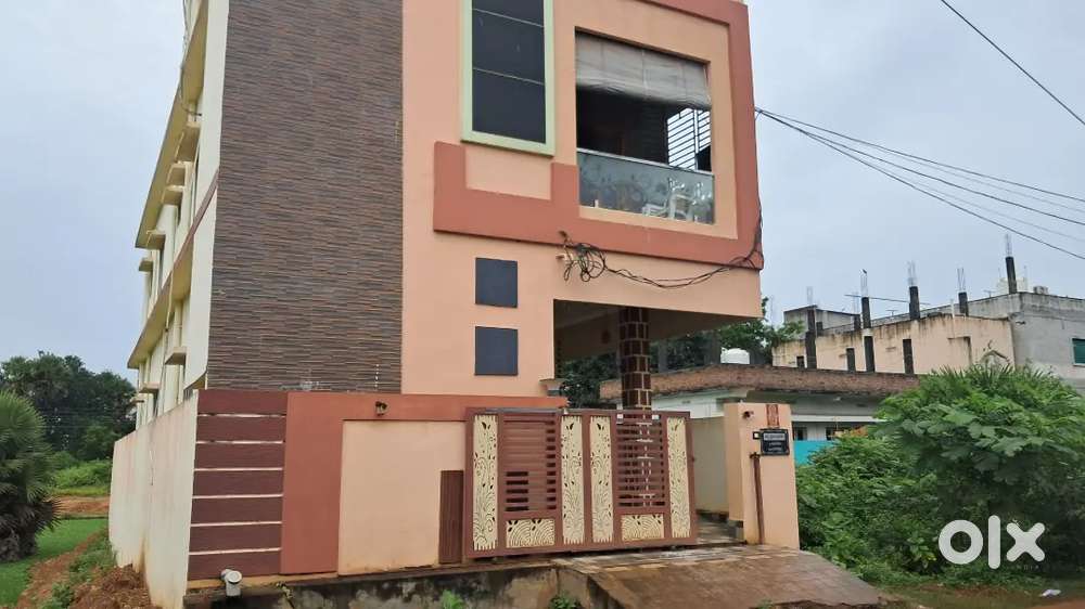For gents  bachelor's for 4 members available in diwancheruvu