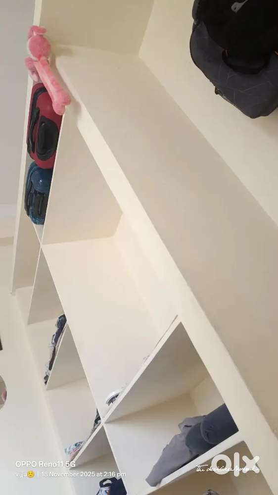 Room for female 1 laddy in room