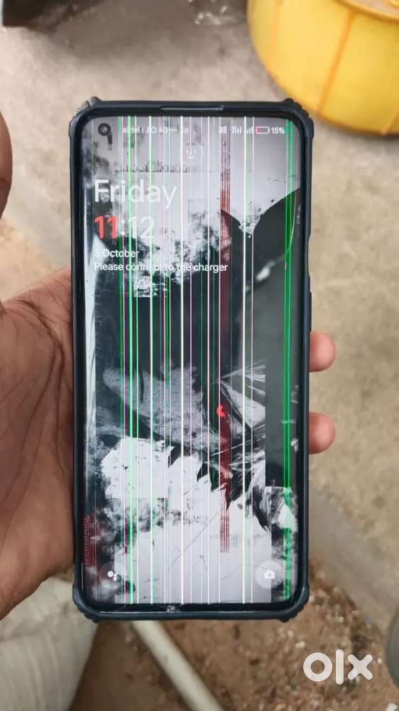 One plus 9pro 5g  display cracked lines on screen goodback door crack