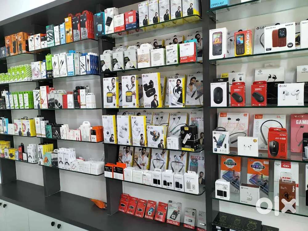 Sales person for mobile accessories