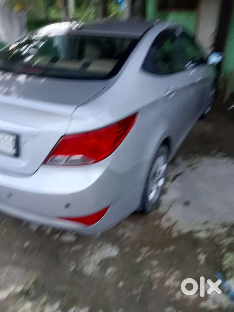 Original tyre fitting in the car