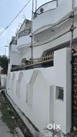 Independent house at Triveni nagar Daliganj crossing