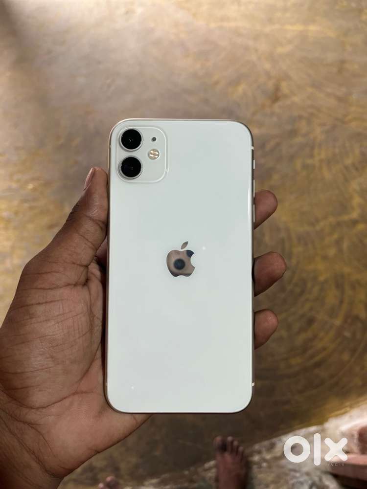 Iphon 11 64gb 75 betry helt seled fon h