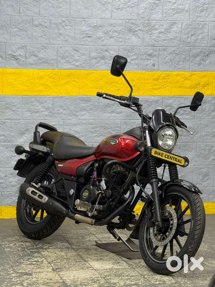 BAJAJ AVENGER STREET 180 (2776)