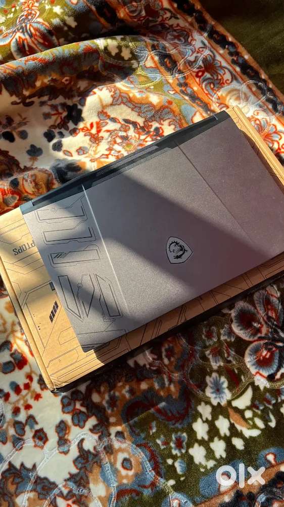 MSI PULSE 17 LAPTOP i9 4070 Nvidia 32GB RAM 2TB SSD