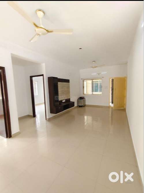 Spacious 2BHK Apartment for Lease in KR Puram – No Brokerage