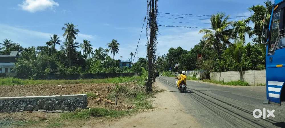 ഇരിഞ്ഞാലക്കുട ടൗണിൽ commercial പ്ലോട്ട് വില്പനക്ക്