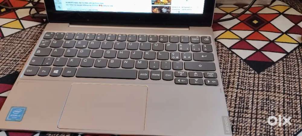 Laptop lenovo yoga book