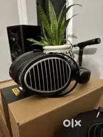 Hifiman Edition XS audiophile headphones with case