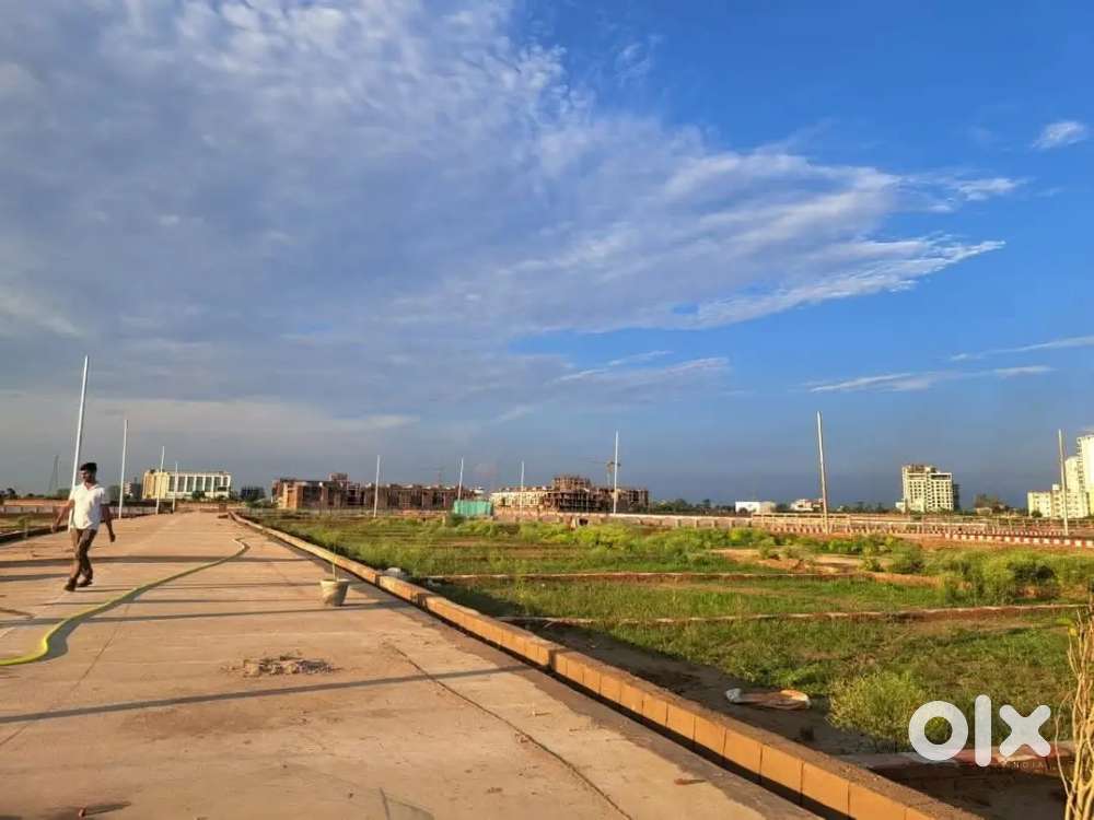 इकाना स्टेडियम से मात्र 10 मिनट के दूरी पर प्लॉट खरीदे आउटर रिंग रोड