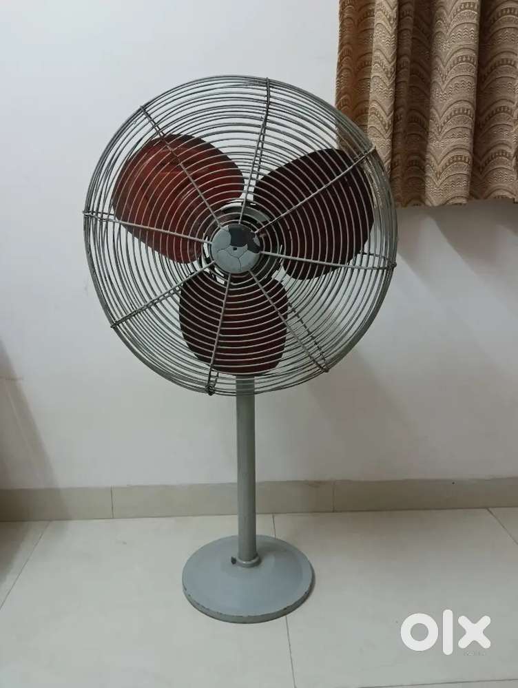 Frata fan in good condition